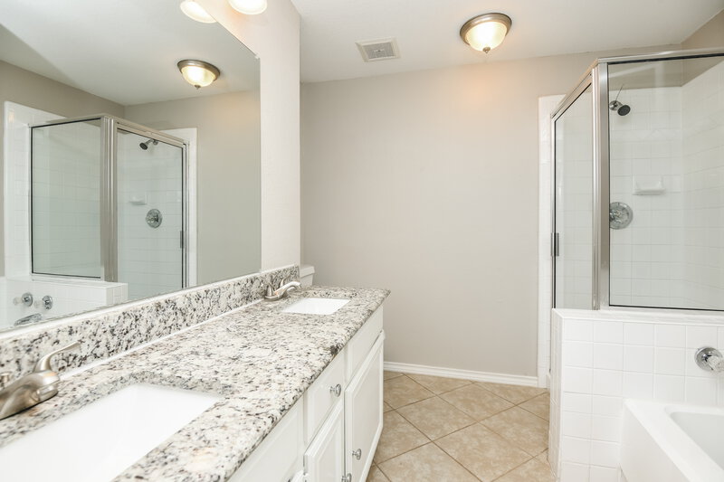 2,430/Mo, 1328 Nicole Way Burleson, TX 76028 Main Bathroom View