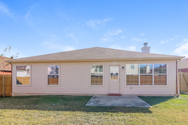 2,410/Mo, 3008 Vicksburg Ln Fort Worth, TX 76123 Rear View