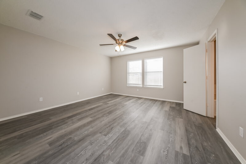 2,275/Mo, 1015 Single Tree Dr Forney, TX 75126 Main Bedroom View