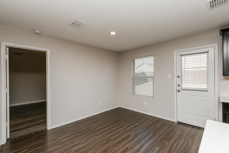 1,785/Mo, 412 Blue Crow Ln Fort Worth, TX 76052 Dining Room View 2