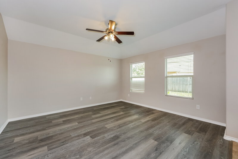2,335/Mo, 1700 Kings Glen Ln Fort Worth, TX 76140 Living Room View