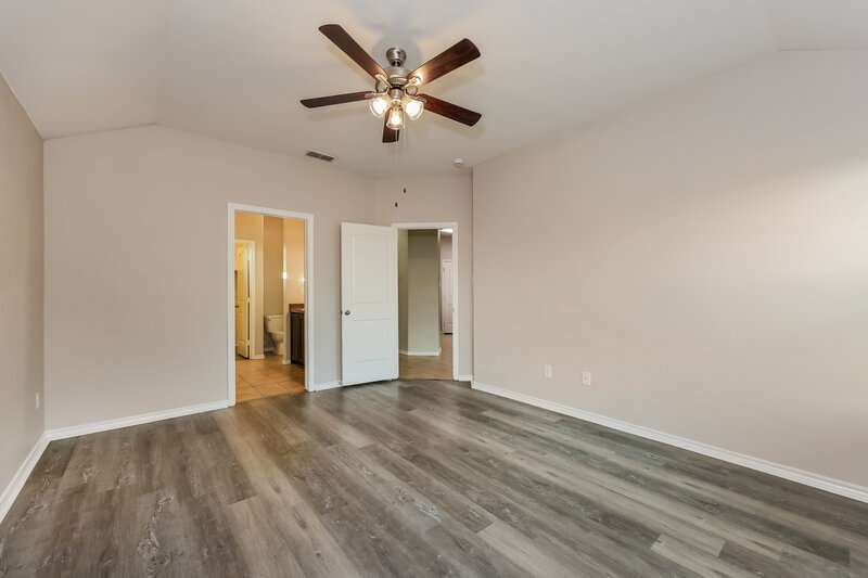 2,335/Mo, 1700 Kings Glen Ln Fort Worth, TX 76140 Main Bedroom View