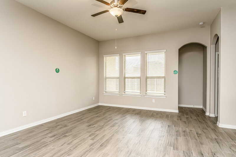 2,470/Mo, 824 Blackhawk Dr Princeton, TX 75407 Living Room View 3