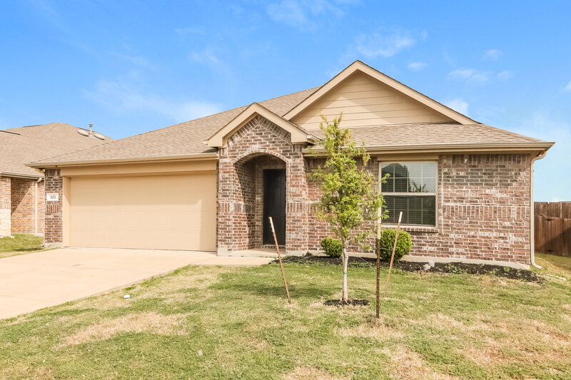 2,055/Mo, 922 Evergreen St Princeton, TX 75407 Front View