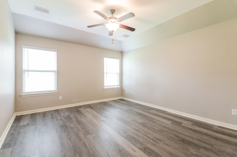 2,055/Mo, 922 Evergreen St Princeton, TX 75407 Main Bedroom View