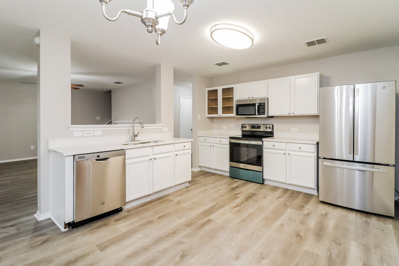 2,500/Mo, 4721 Waterford Dr Fort Worth, TX 76179 Kitchen View