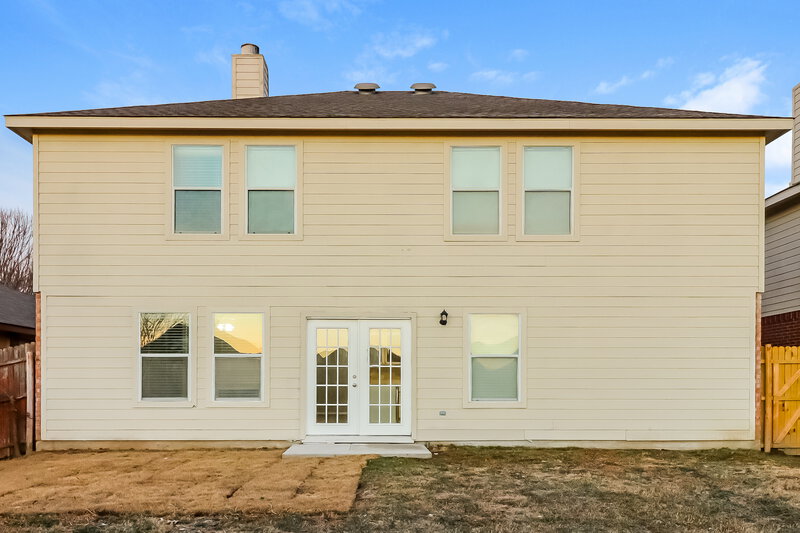 2,500/Mo, 4721 Waterford Dr Fort Worth, TX 76179 Rear View