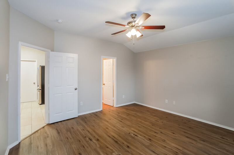 2,220/Mo, 2628 Fondren Rd Denton, TX 76210 Main Bedroom View 2