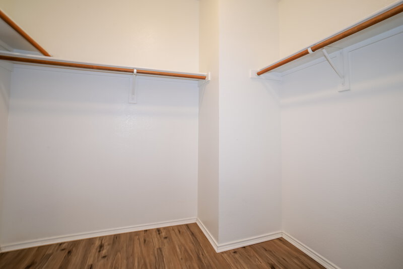 2,220/Mo, 2628 Fondren Rd Denton, TX 76210 Walk In Closet View