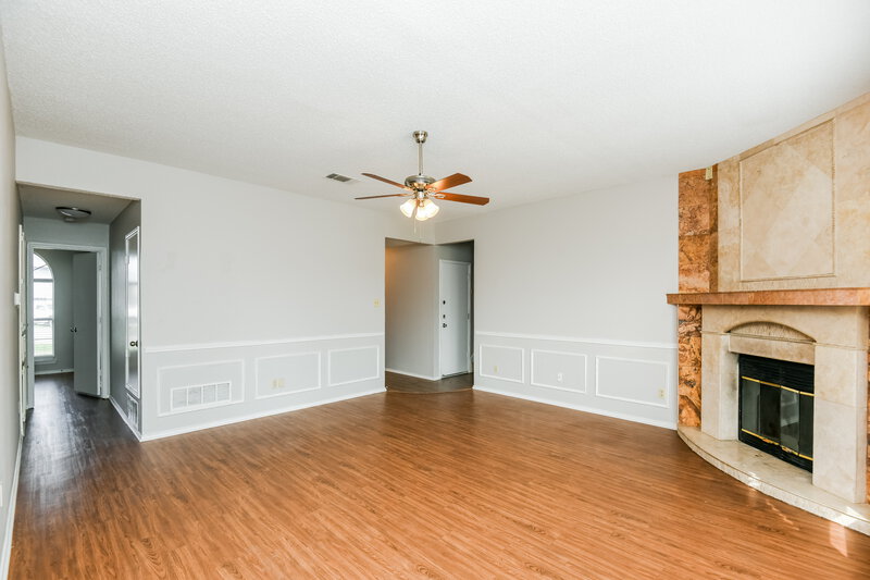 2,735/Mo, 8804 Crestbrook Dr Fort Worth, TX 76179 Living Room View 2