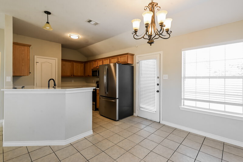 2,175/Mo, 713 Stacie Ln Seagoville, TX 75159 Dining Room View 2