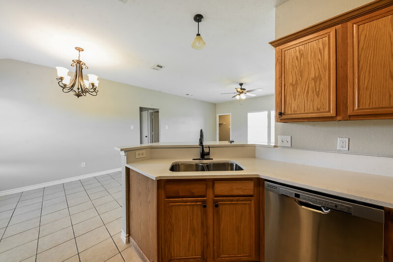 2,175/Mo, 713 Stacie Ln Seagoville, TX 75159 Kitchen View 2