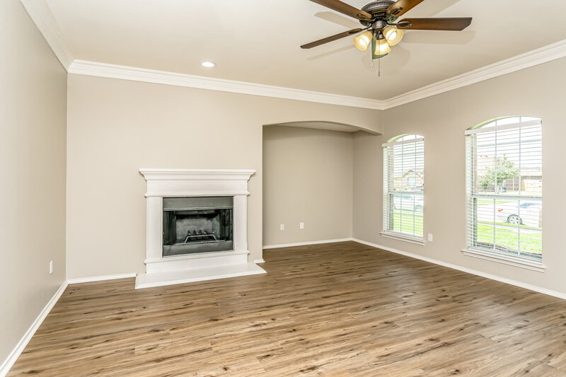 2,140/Mo, 121 Cookston Ln Royse City, TX 75189 Living Room View 2
