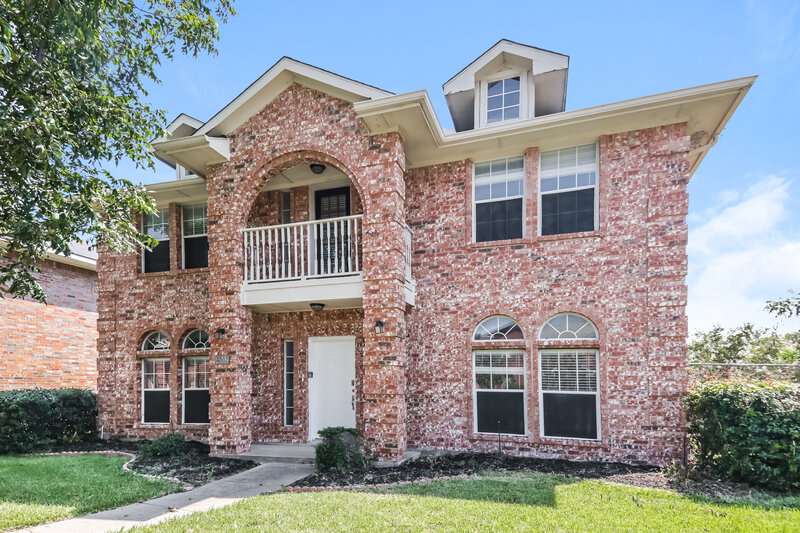 2,315/Mo, 6902 Graham Dr Rowlett, TX 75089 Front View