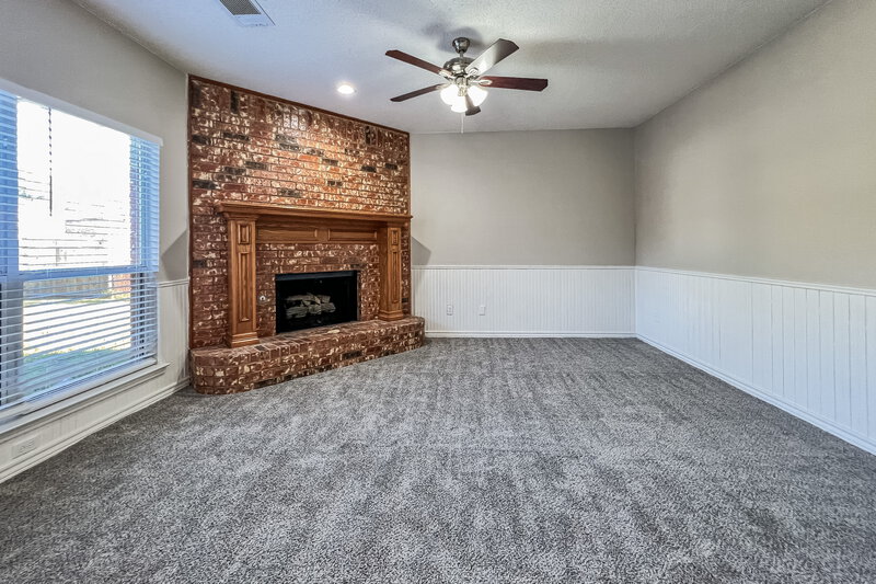 2,685/Mo, 6902 Graham Dr Rowlett, TX 75089 Living Room View