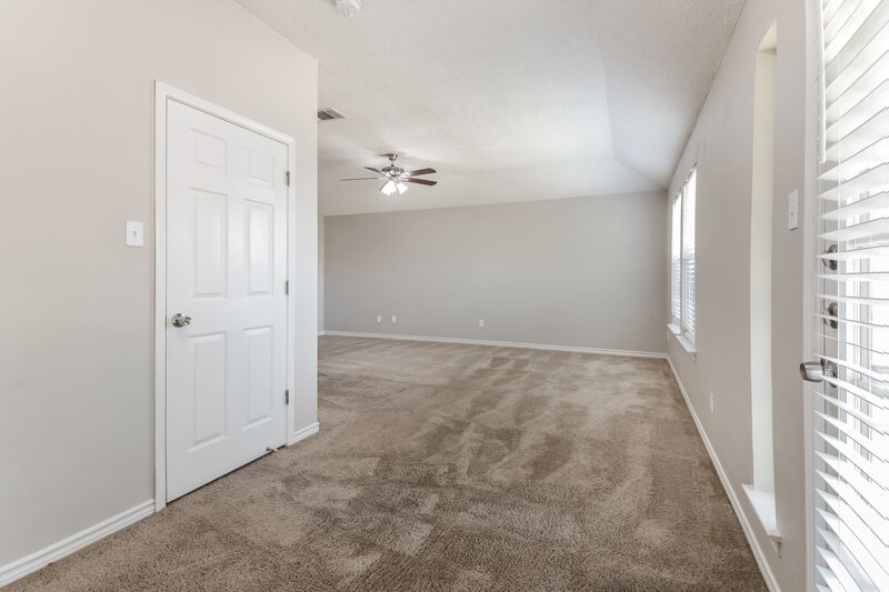 2,315/Mo, 6902 Graham Dr Rowlett, TX 75089 Main Bedroom View 3