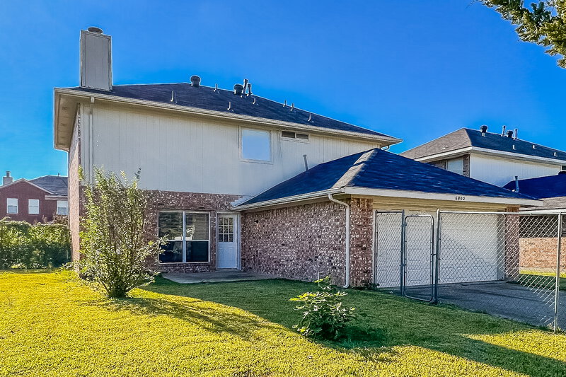 2,685/Mo, 6902 Graham Dr Rowlett, TX 75089 Rear View