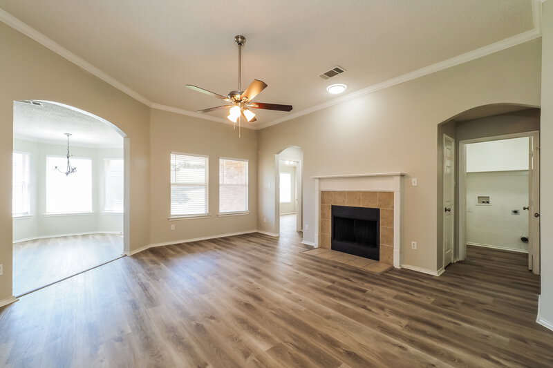 2,155/Mo, 9301 Rhea Ct White Settlement, TX 76108 Living Room View 2