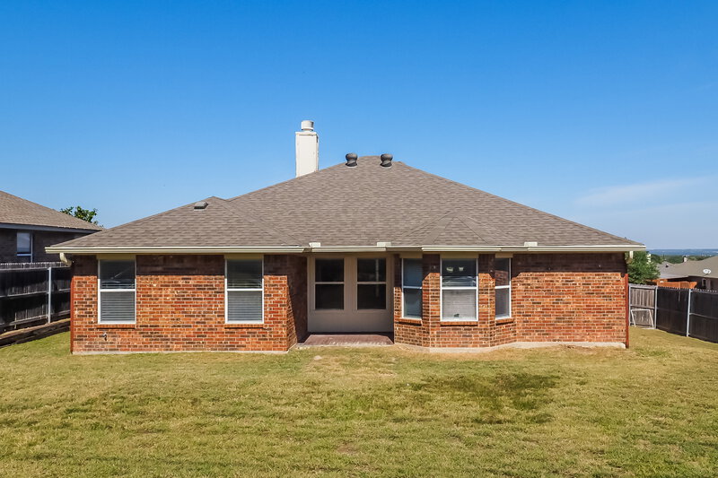 2,155/Mo, 9301 Rhea Ct White Settlement, TX 76108 Rear View