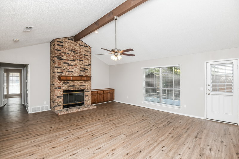 2,170/Mo, 730 Kensington Ln Mansfield, TX 76063 Living Room View 2