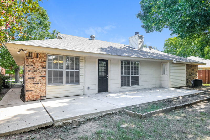 2,170/Mo, 730 Kensington Ln Mansfield, TX 76063 Rear View