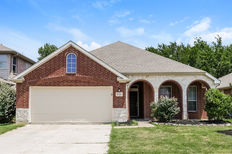 1,925/Mo, 1721 Duck Cove Dr Aubrey, TX 76227 External View