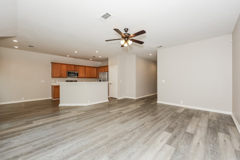 1,925/Mo, 1721 Duck Cove Dr Aubrey, TX 76227 Living Room View 2