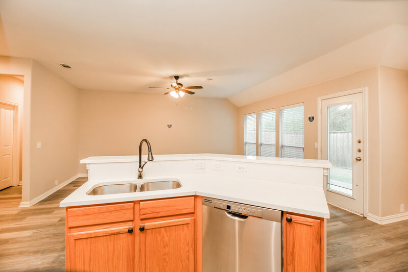 1,930/Mo, 1721 Duck Cove Dr Aubrey, TX 76227 Kitchen View 3