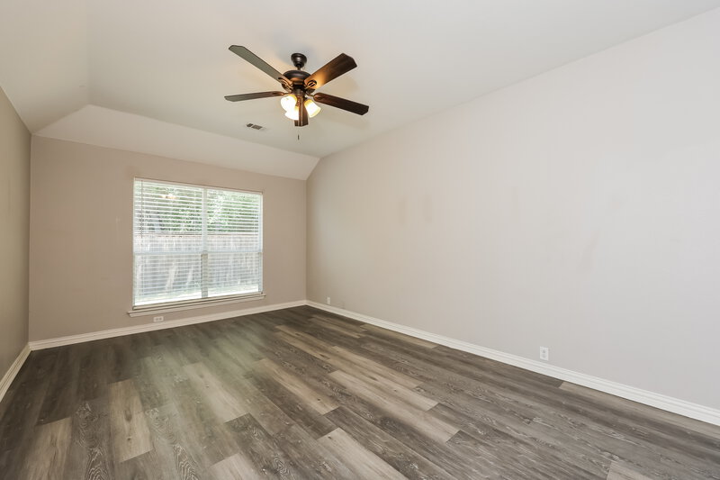1,925/Mo, 1721 Duck Cove Dr Aubrey, TX 76227 Main Bedroom View 2