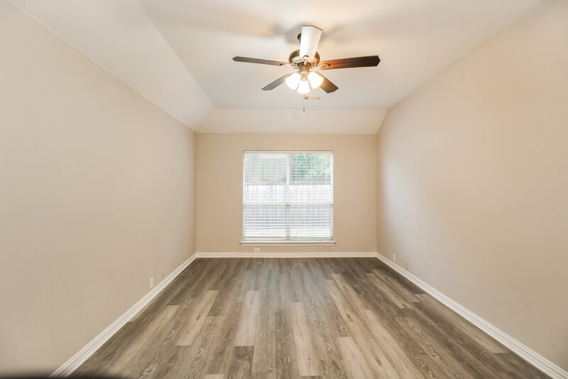 1,930/Mo, 1721 Duck Cove Dr Aubrey, TX 76227 Main Bedroom View 2