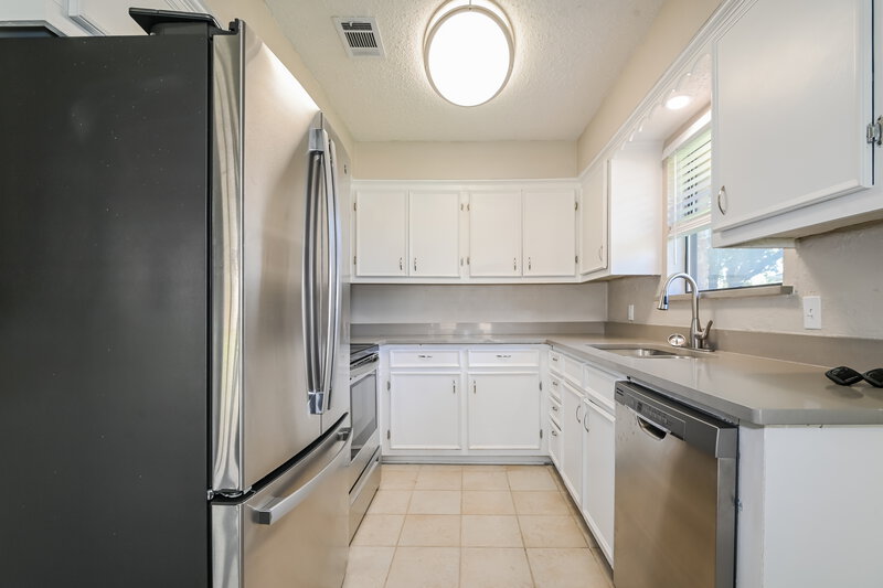 1,825/Mo, 302 Memorial Dr Wylie, TX 75098 Kitchen View