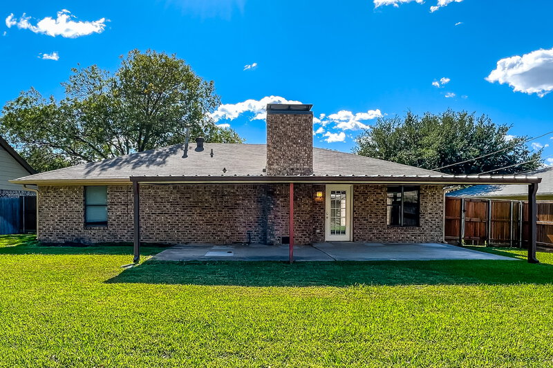 1,825/Mo, 302 Memorial Dr Wylie, TX 75098 Rear View 2