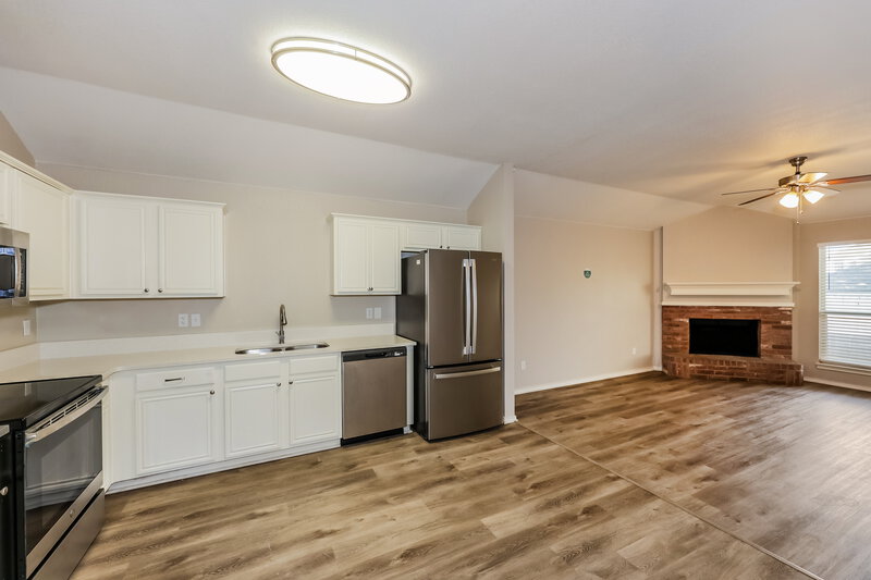 2,230/Mo, 3037 San Martin Dr Arlington, TX 76010 Dining Room View 2