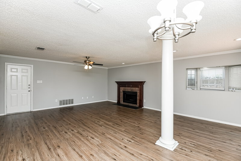 2,535/Mo, 7913 Hulen Park Cir Fort Worth, TX 76123 Family Room View