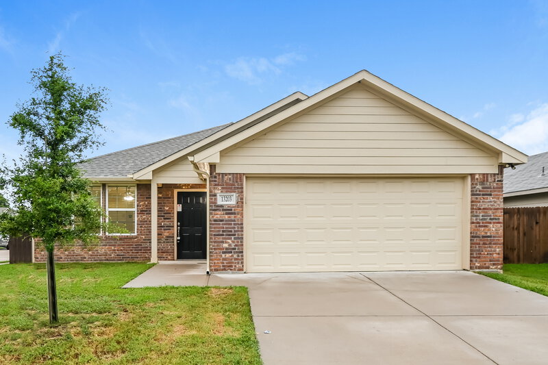 2,100/Mo, 13203 Spanish Bay Ct Dallas, TX 75253 External View