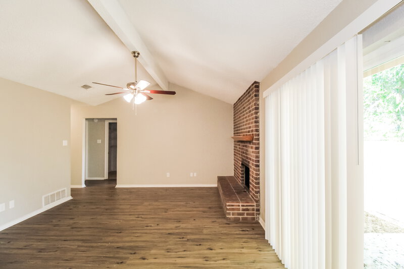 1,935/Mo, 2800 Terry Ct Denton, TX 76209 Living Room View 2