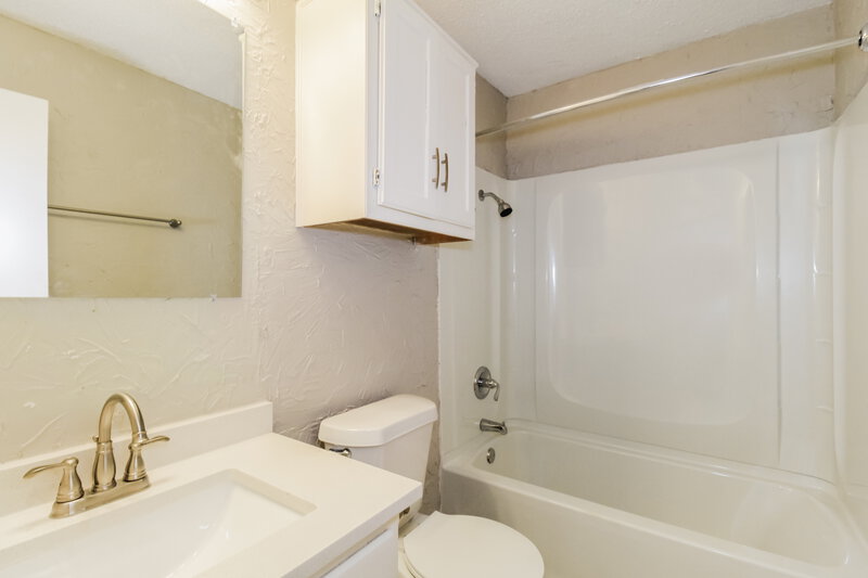 1,935/Mo, 2800 Terry Ct Denton, TX 76209 Bathroom View