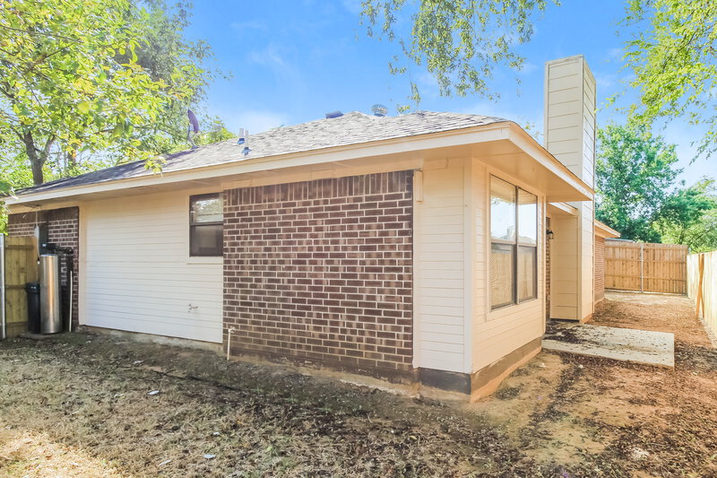 1,935/Mo, 2800 Terry Ct Denton, TX 76209 Rear View