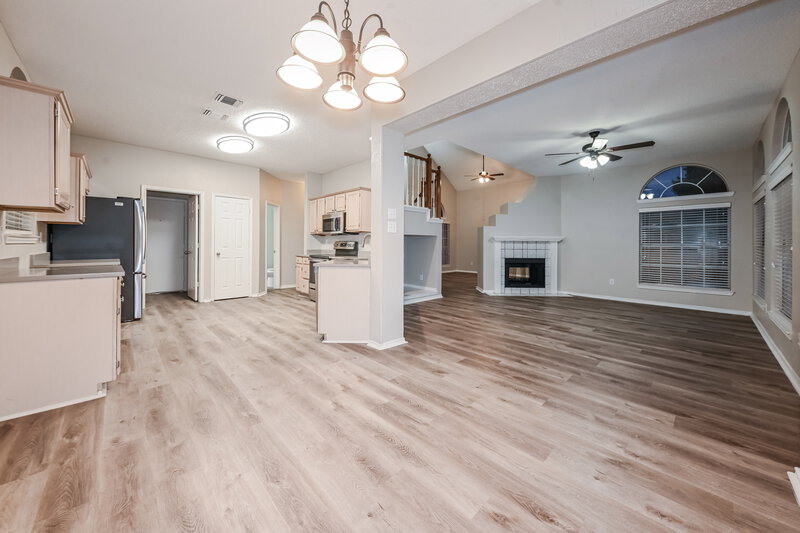 2,250/Mo, 1200 Regent St Mesquite, TX 75149 Living Room View