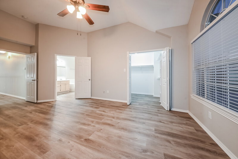 2,250/Mo, 1200 Regent St Mesquite, TX 75149 Main Bedroom View 2
