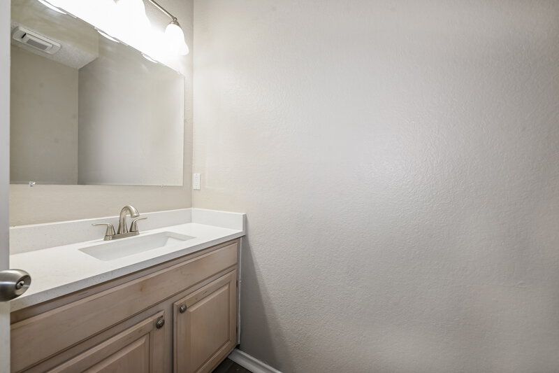 2,250/Mo, 1200 Regent St Mesquite, TX 75149 Bathroom View
