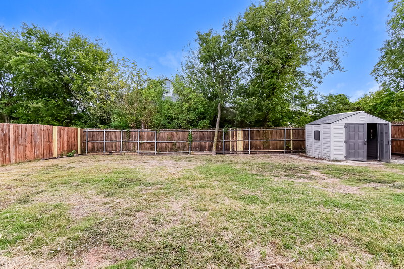 2,525/Mo, 1321 Waco Turner Royse City, TX 75189 Rear View
