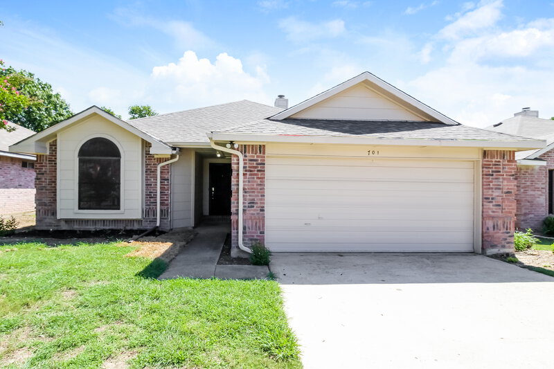 2,150/Mo, 701 Park View Ave Mckinney, TX 75070 External View