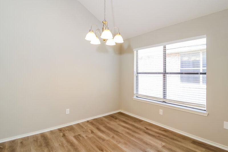 2,150/Mo, 701 Park View Ave Mckinney, TX 75070 Dining Room View