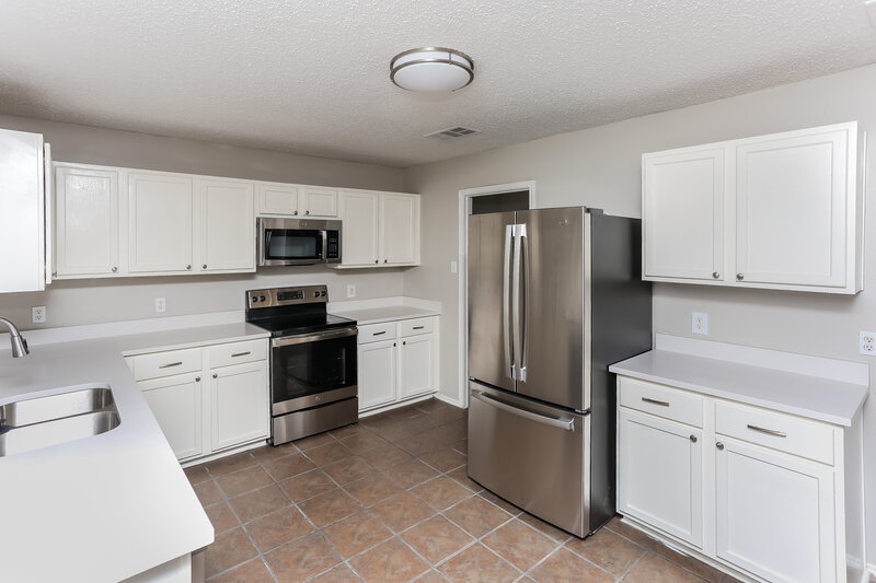 1,880/Mo, 5617 Ainsdale Dr Fort Worth, TX 76135 Kitchen View