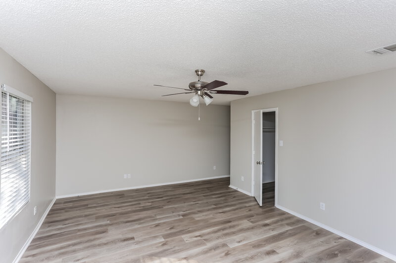 1,880/Mo, 5617 Ainsdale Dr Fort Worth, TX 76135 Den View