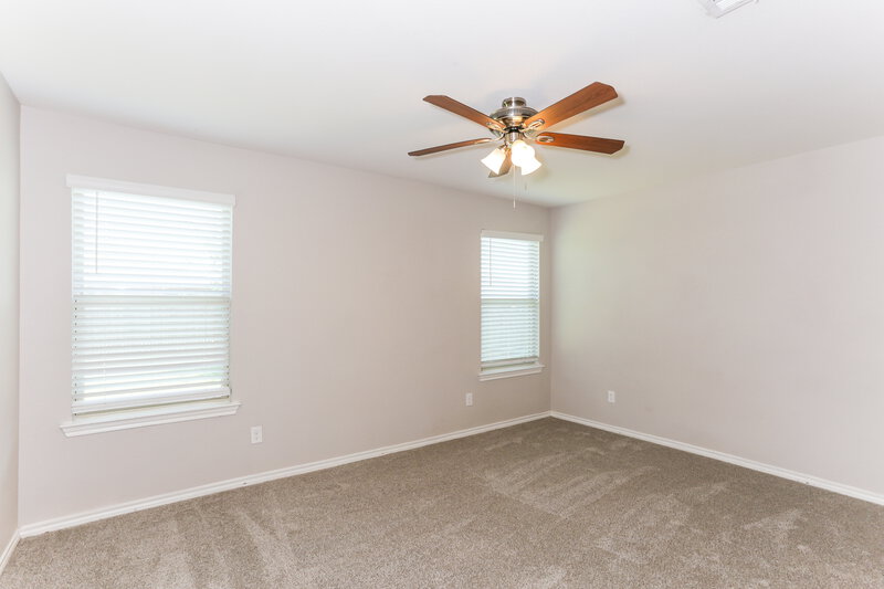 2,075/Mo, 980 Alton Dr Aubrey, TX 76227 Main Bedroom View