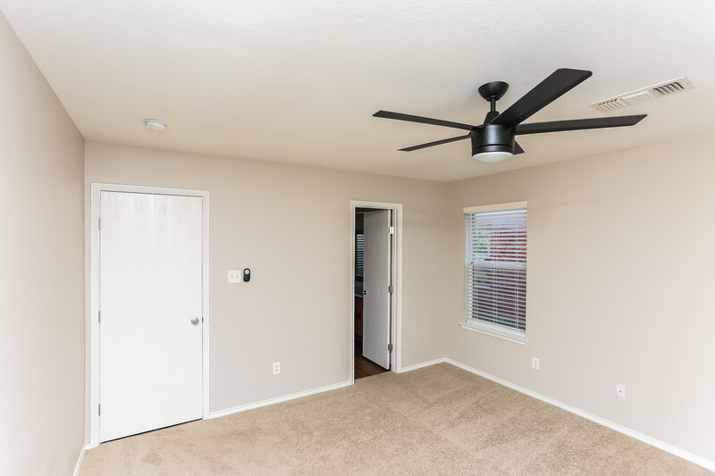 2,095/Mo, 9817 Stoney Bridge Rd Fort Worth, TX 76108 Main Bedroom View 2