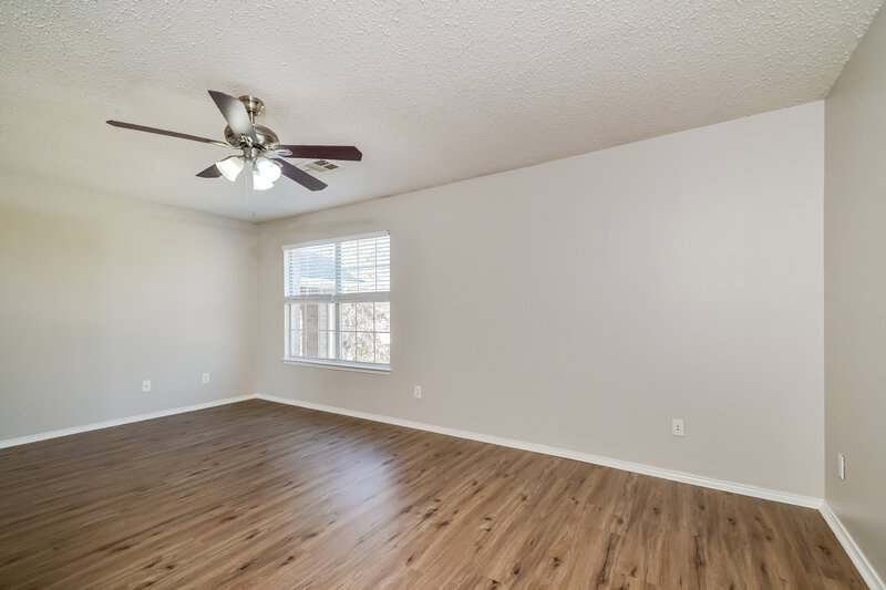 2,560/Mo, 608 Alcove Dr Little Elm, TX 75068 Main Bedroom View