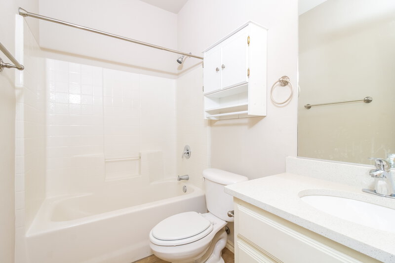 2,005/Mo, 10856 Hawks Landing Rd Haslet, TX 76052 Bathroom View